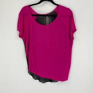 Express Women’s Scoop Neck Short Sleeve Bright Pink Shirt size M